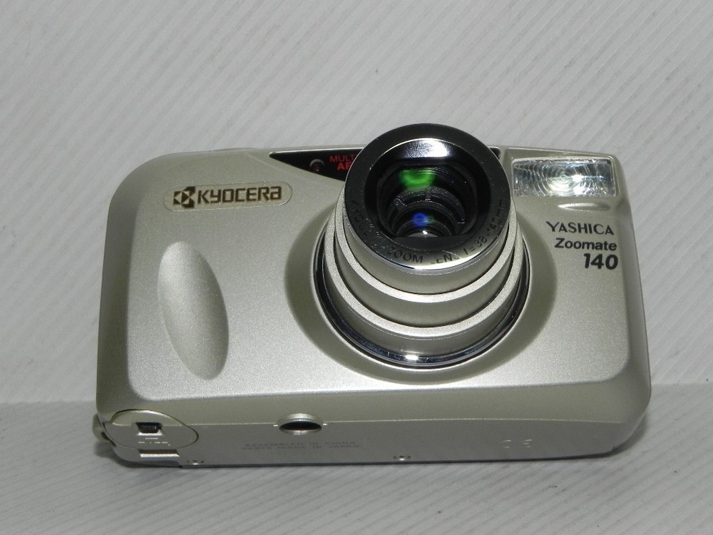 KYOCERA Yashica Zoomate 140 Camera