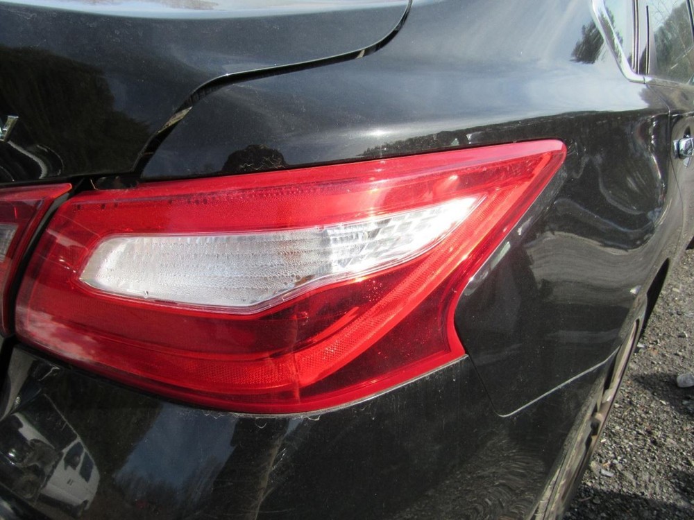 ALTIMA 2017 Glove Box 1037813