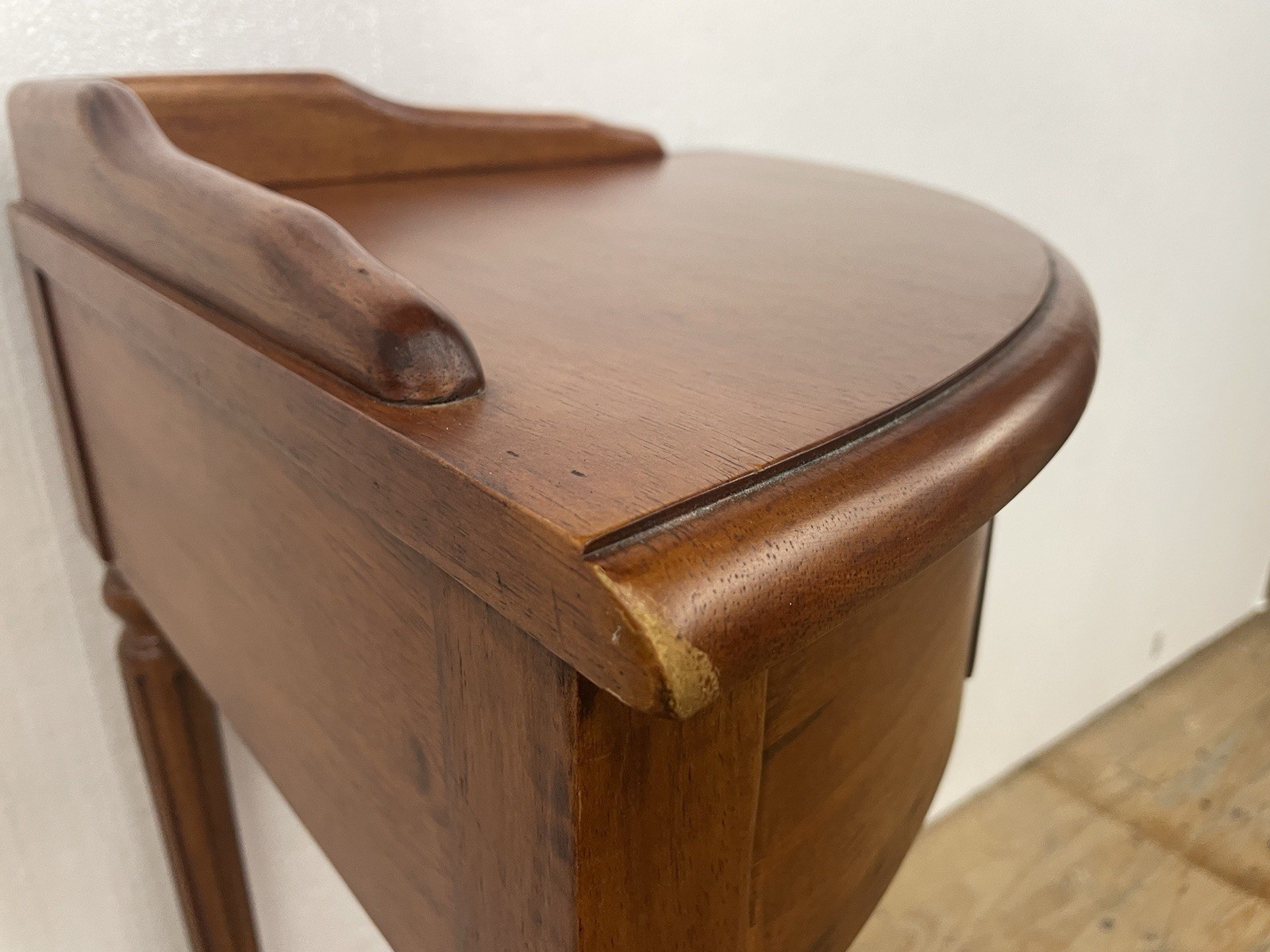 Corner Stand w Shelf, Drawer Sheraton Style Accent Table