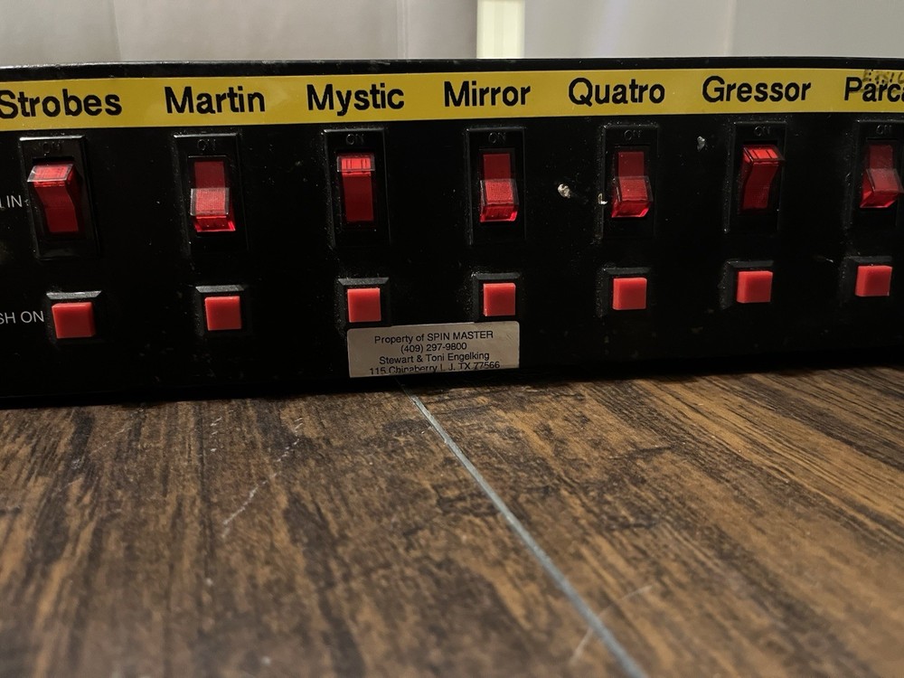 American DJ Professionals Model SC-8FC