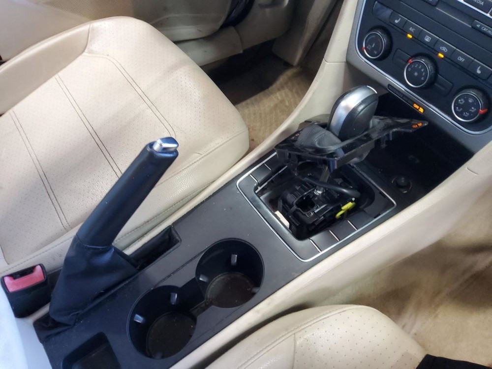 PASSAT 2015 Battery Tray 485737