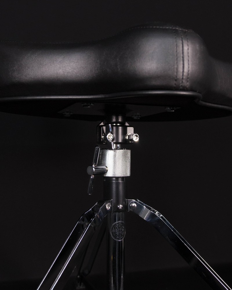 Roc-N-Soc Manual Spindle Throne - Black