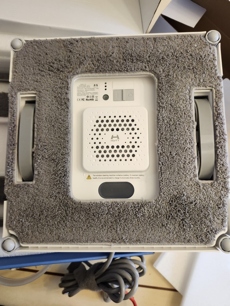 HUTT A1 Automatic Window Cleaning Robot Smart AI Navigation Remote Control