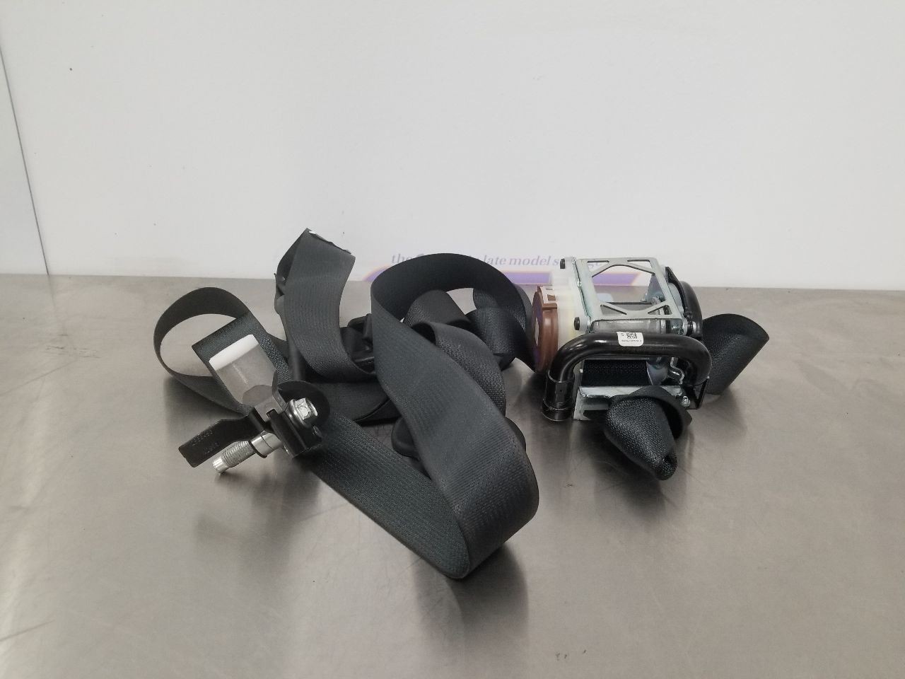 22 2022 NISSAN FRONTIER CREW CAB OEM DRIVER LEFT FRONT SEAT BELT RETRACTOR BLACK