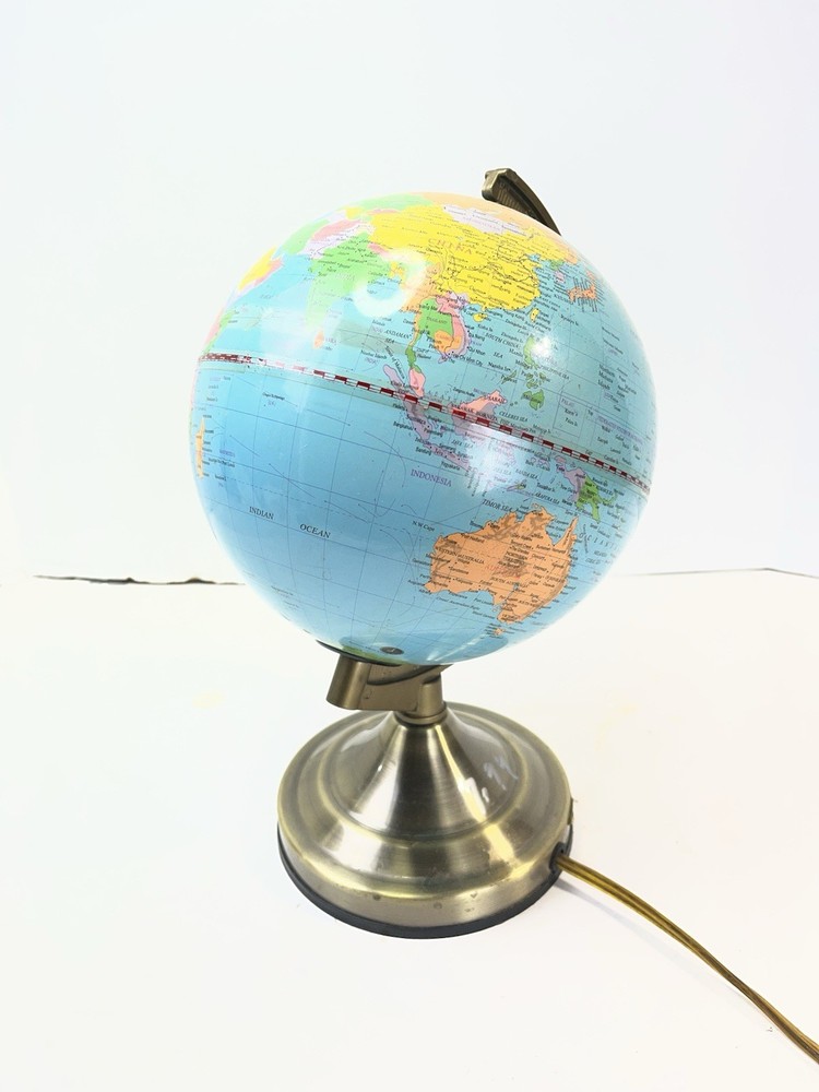 Illuminated World Globe with Stand, Built in LED OO