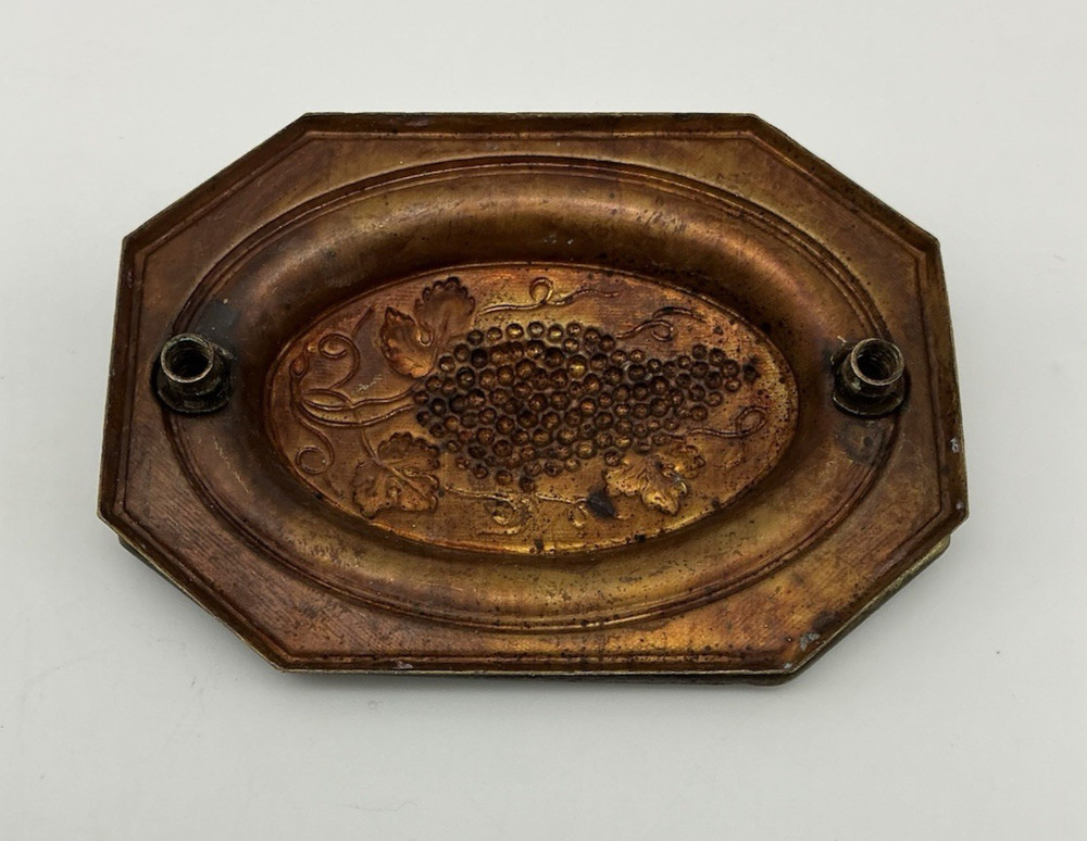 Hepplewhite Octagon Brass Single Drawer Pull Grapes & Vine/Leaves Design A 252