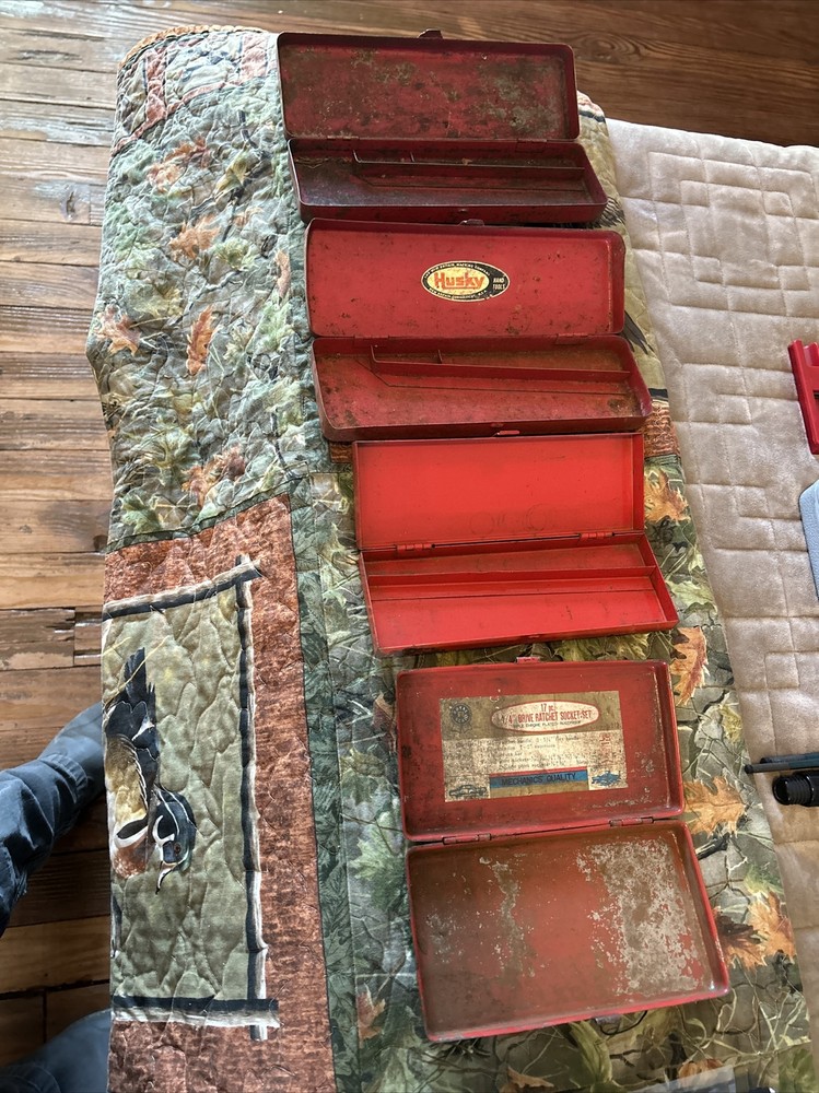 metal socket box empty