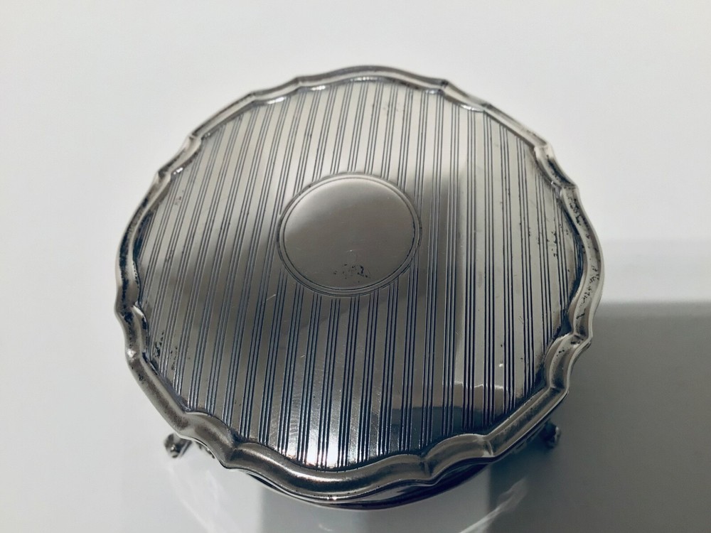 Nice Solid Sterling Silver Footed Jewellery Trinket Box 1922