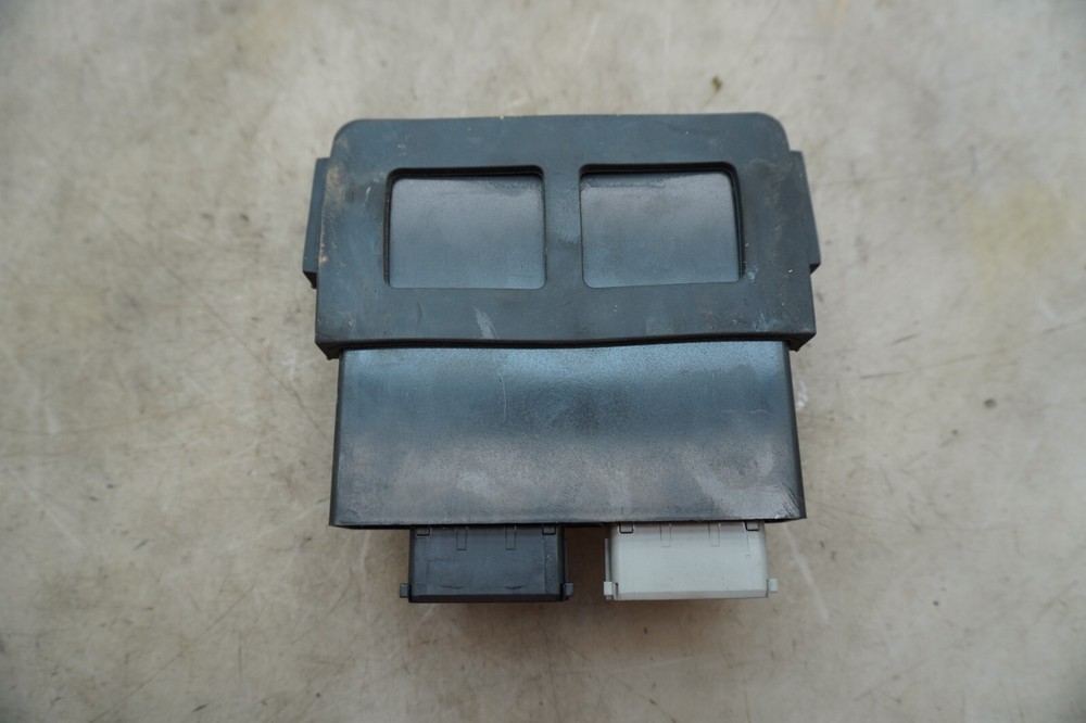 24 KAWASAKI 636 ECU E-3874