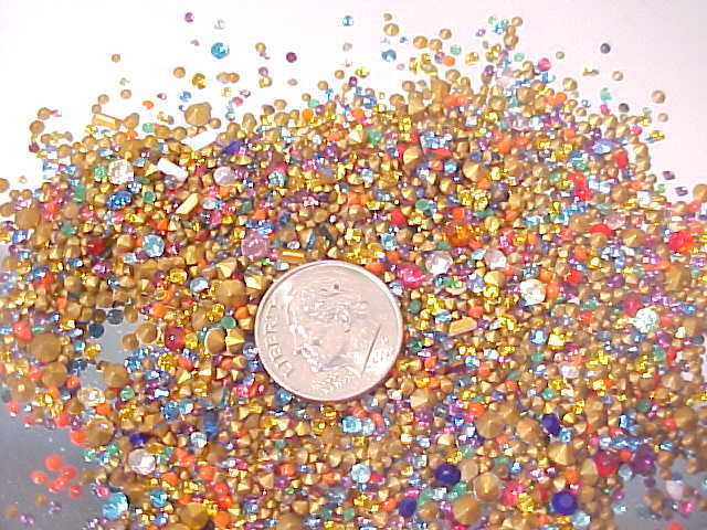 600 TEE TINY VINTAGE GLASS RHINESTONES LOT REPAIR JEWELRY LOOSE STONE ASSORTMENT