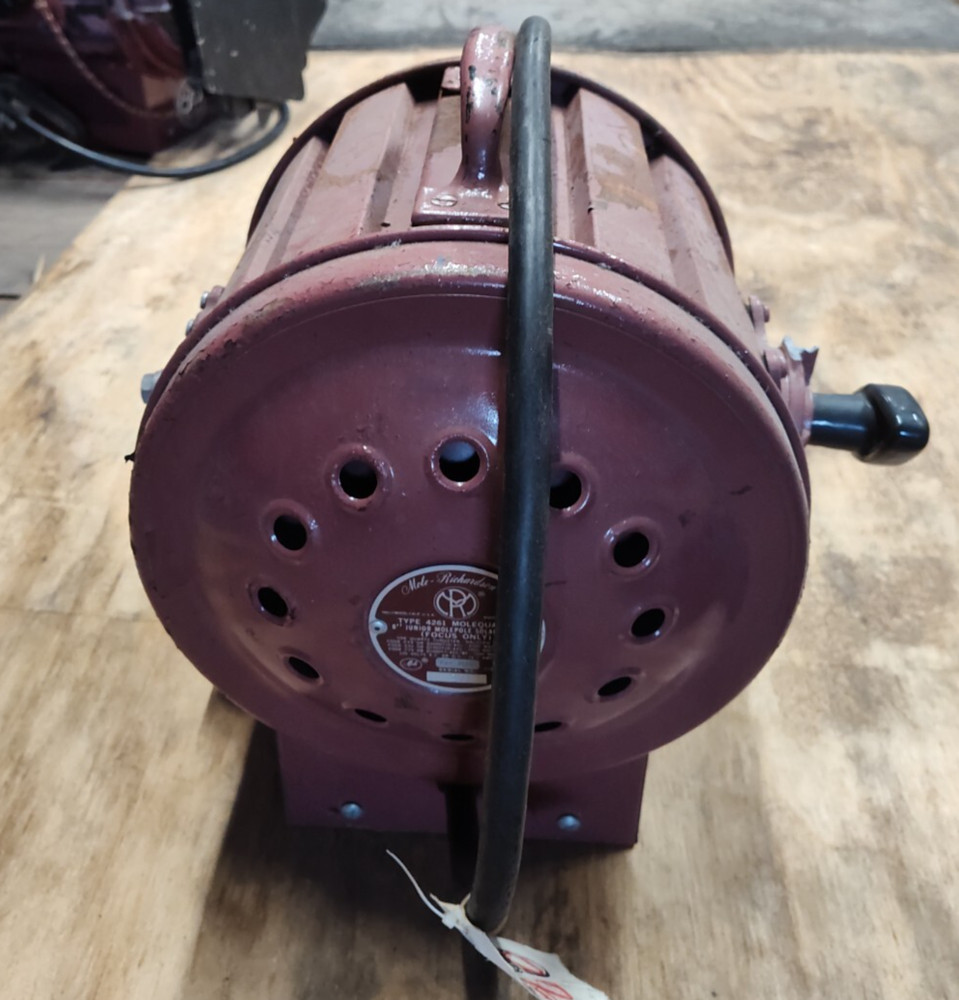 Mole Richardson Junior Mole pole Tungsten Light Type 4261
