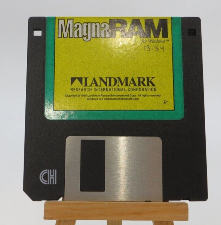 3.5" Floppy Disk MagnaRAM for Windows vintage computer program software disc *