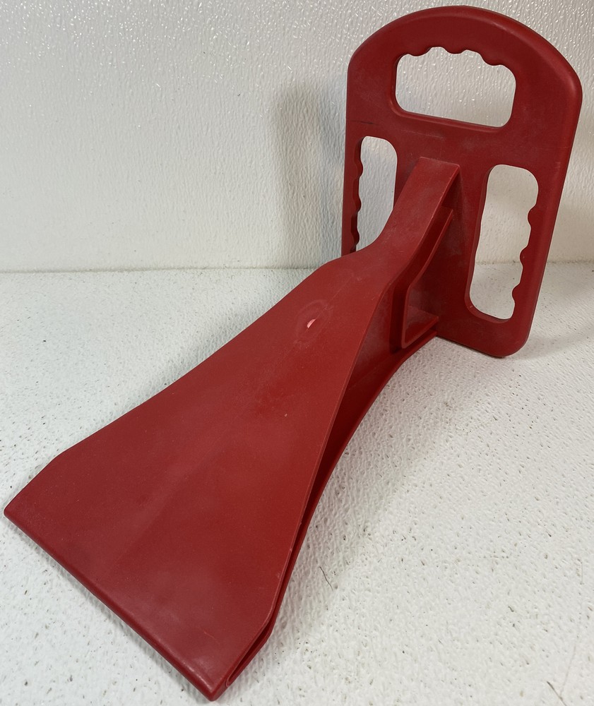 Ideaworks Bed Maker w/ Ergonomic Design