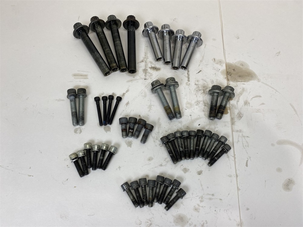 Harley-Davidson 2008 Softail Heritage Cylinder Head Engine Assembly Bolts