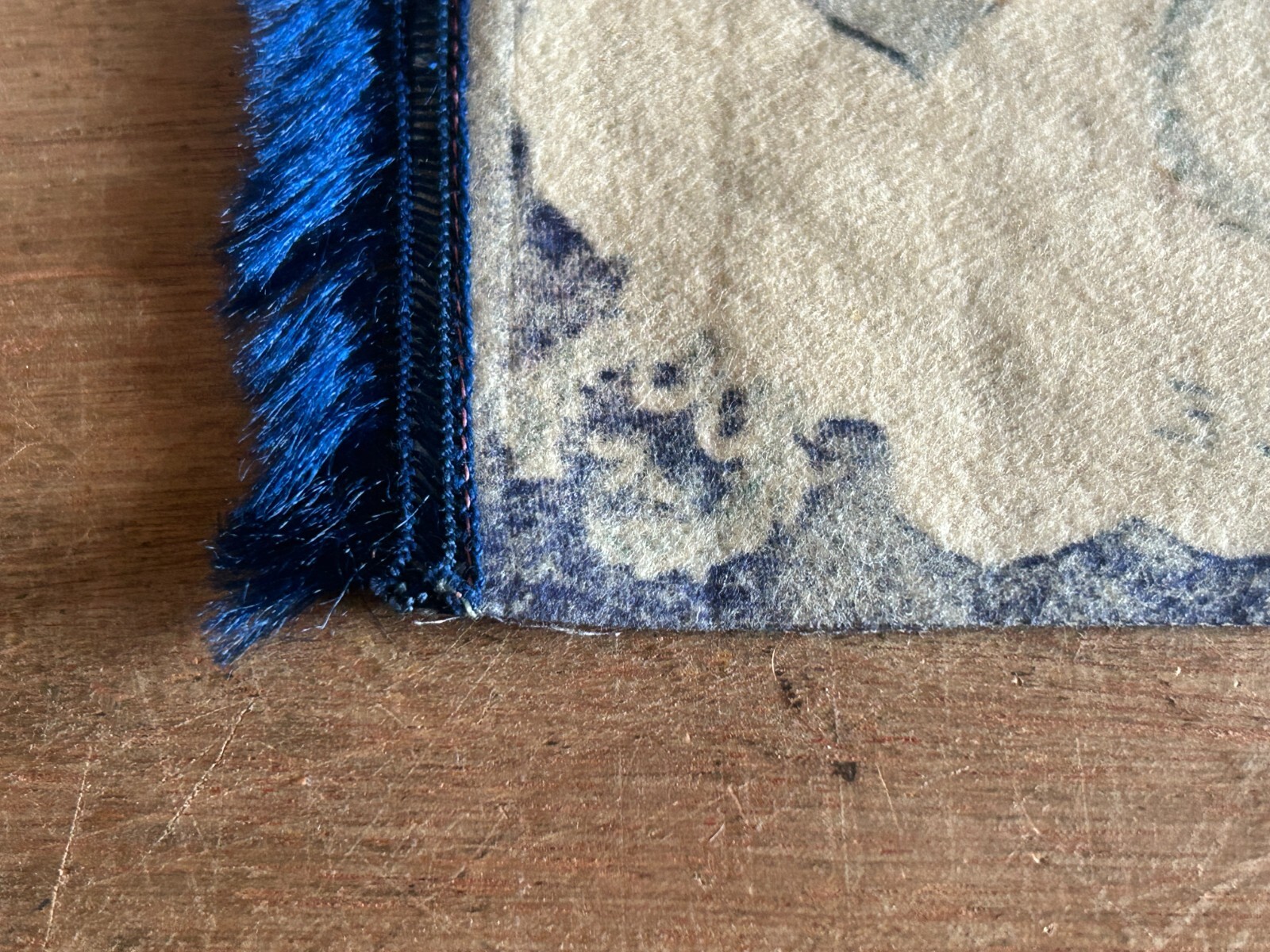 France Tobacco Cigar Felt Battle Axe Crossed Flags R.F. Early 1900s 4.75x7.25