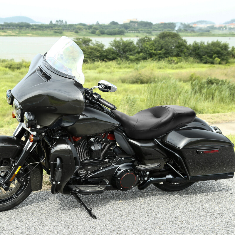 Rider and Passenger Seat For Harley Touring Street Electra Glide Road King 09-23