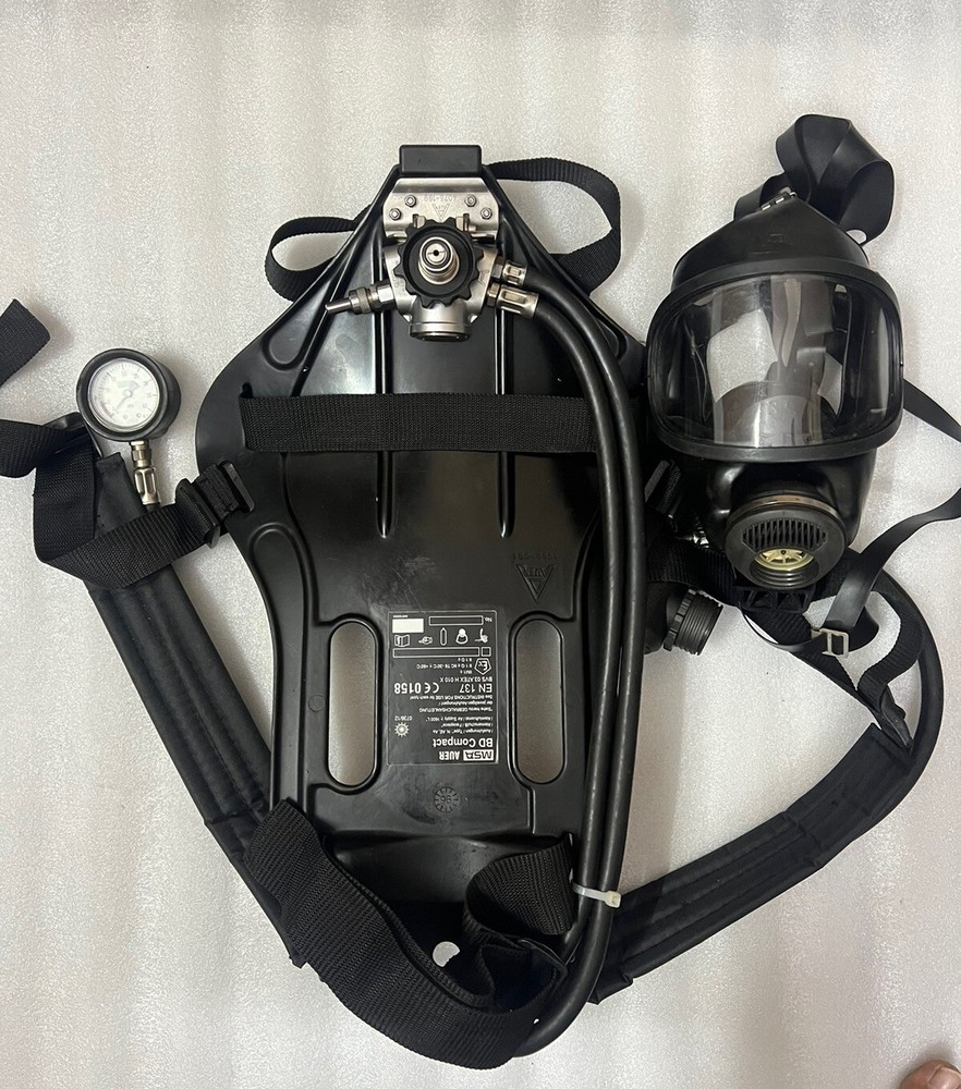 MSA BD COMPACT SELF CONTAINED BREATHING APPRATUS SCBA
