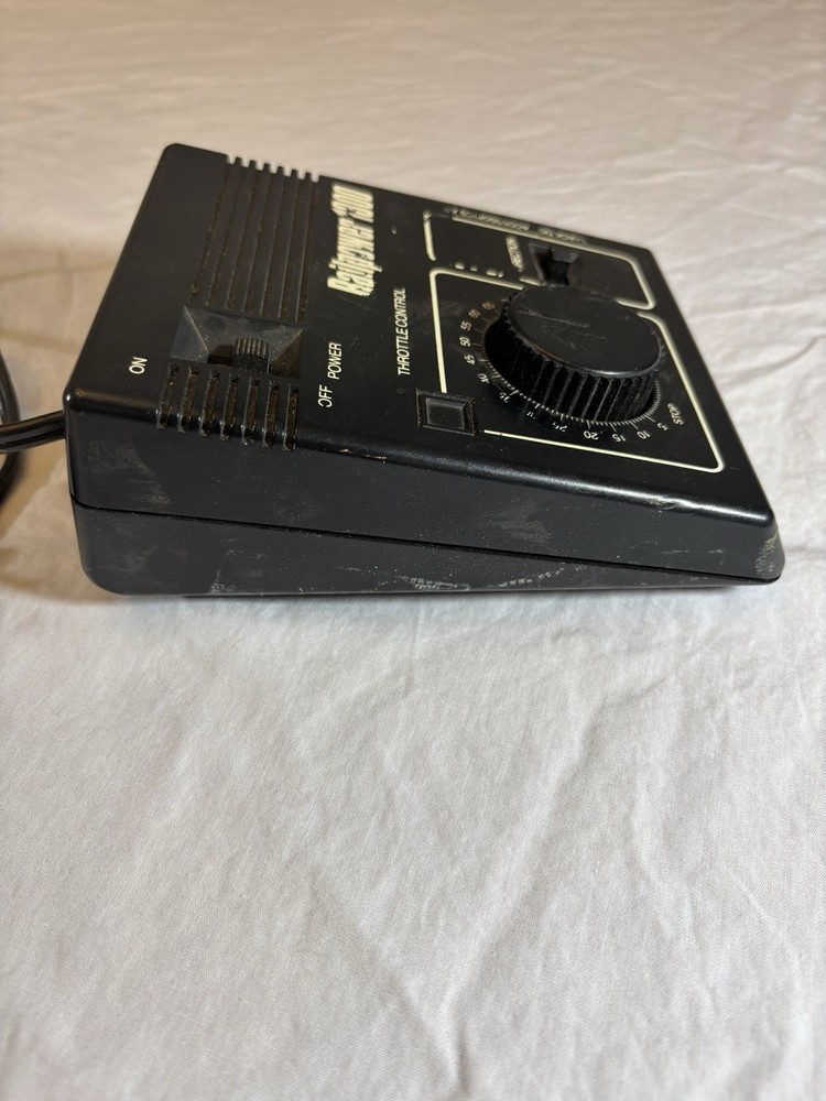 MODEL RECTIFIER RAILPOWER 1300 POWER PACK Throttle Control