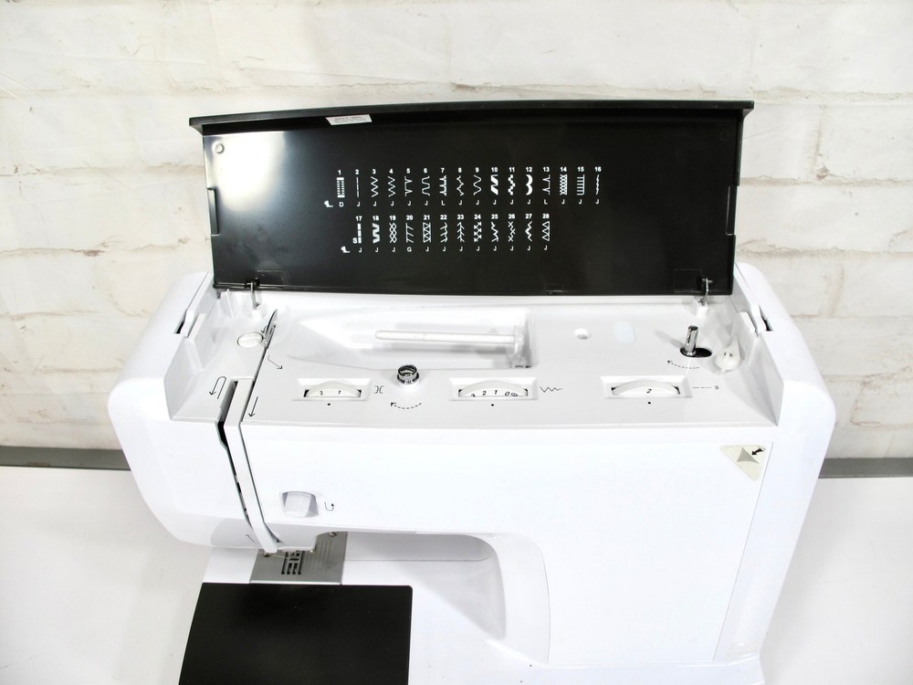 Bernina Bernette 15 Mechanical Sewing Machine