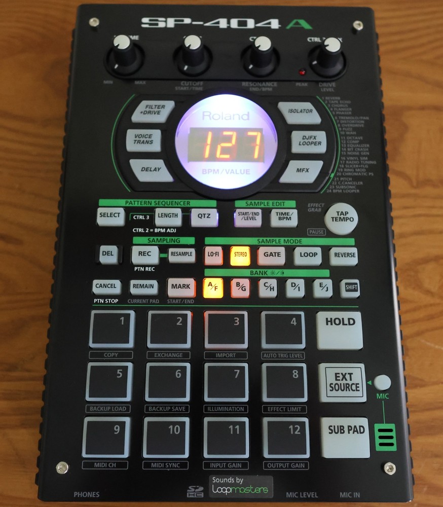 Roland SP-404A Linear Wave Sampler Mint condition