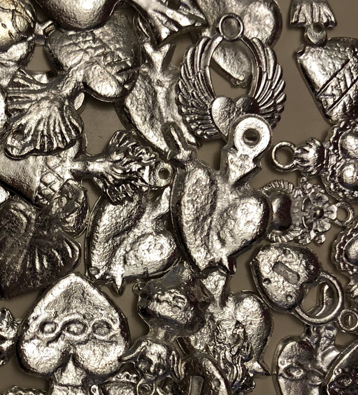 25 Milagro HEART Charms Mexican Folk Art SILVER All HEARTS Charm Lot
