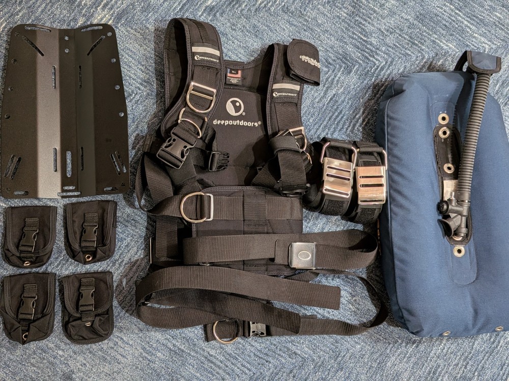 Deep Outdoors Soft Pack BCD Package