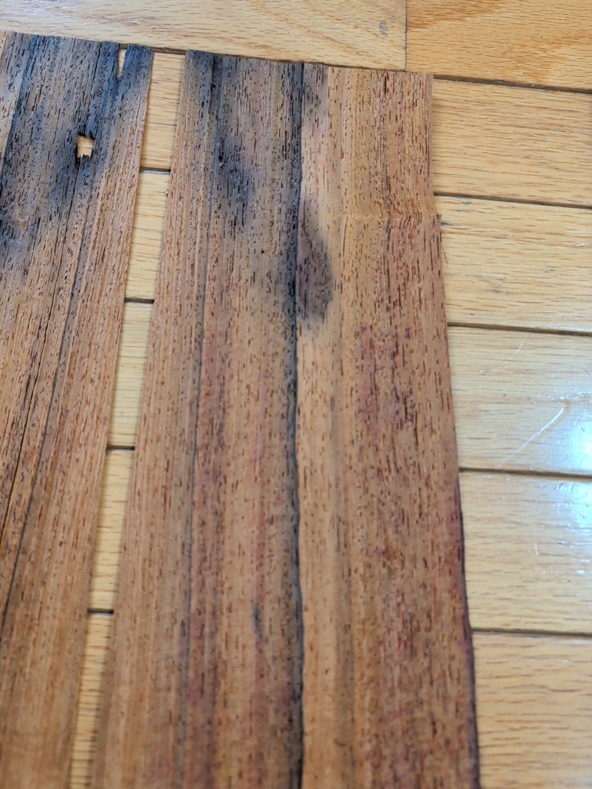 4 pcs San Domingo rosewood wood veneer 4 1/8" x 21" ea hole cracks 6" wi.