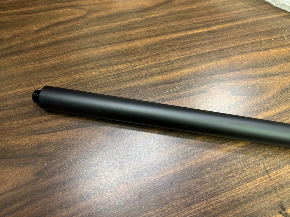 QSC SP-26 Threaded Loudspeaker Mounting Pole - 26" Length