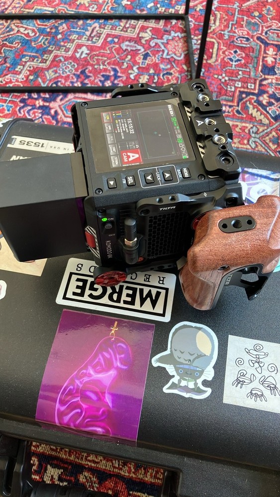 RED KOMODO 6K PACKAGE w/ Accessories