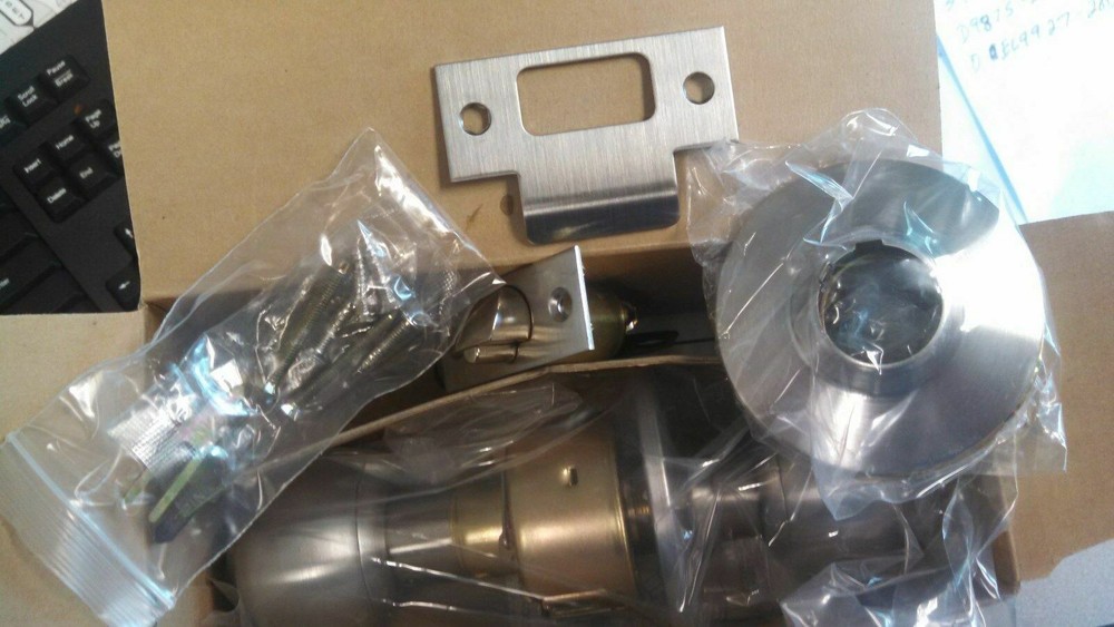 LOCKSMITH SMR IC 53B ENTRY US32D 2 3/8" BACKSET ORBIT KNOB MINT LESS CORE