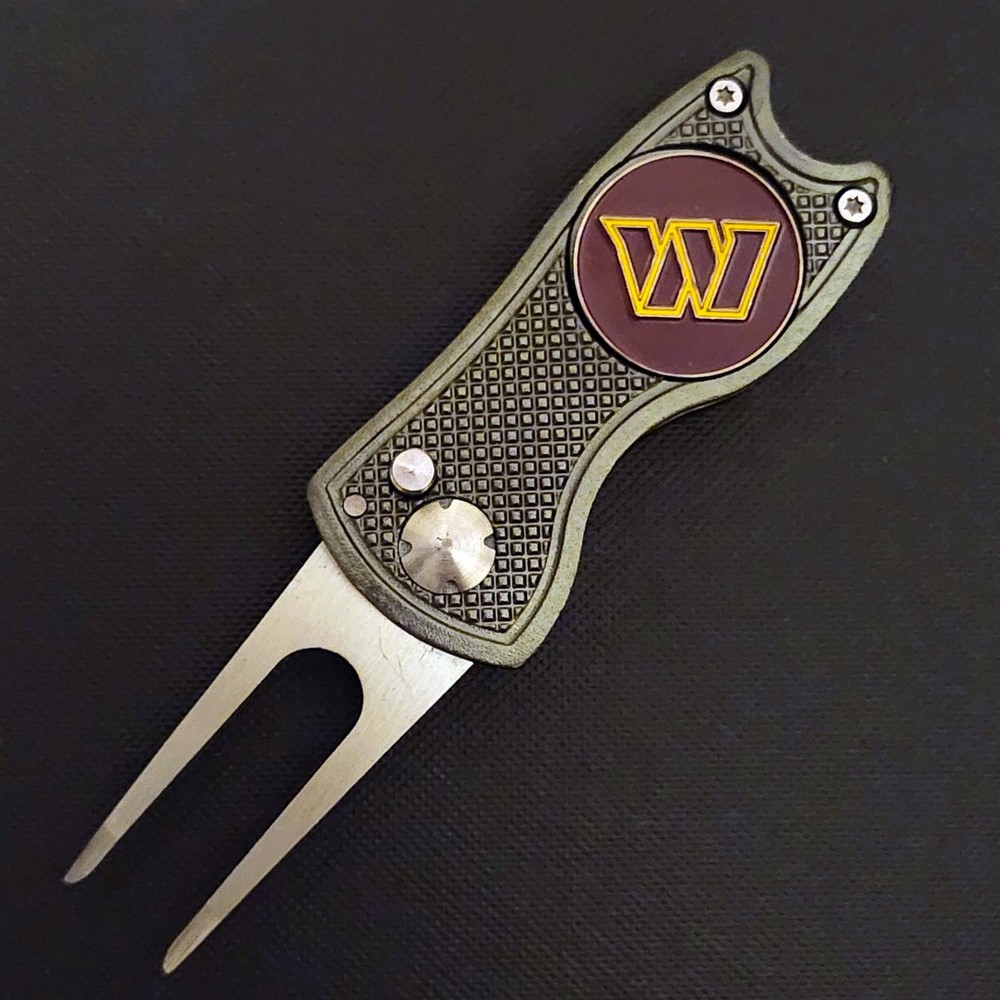 NFL Washington Commanders Switchblade Divot Repair Tool 2-Sided Golf Ball Marker