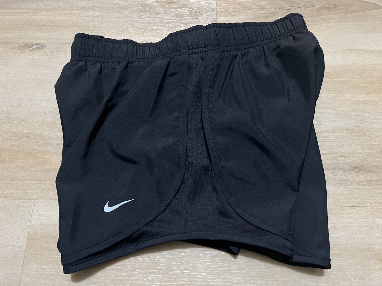 NWT Nike Tempo Women's Brief-Lined Running Shorts Black Size Small 831558-014
