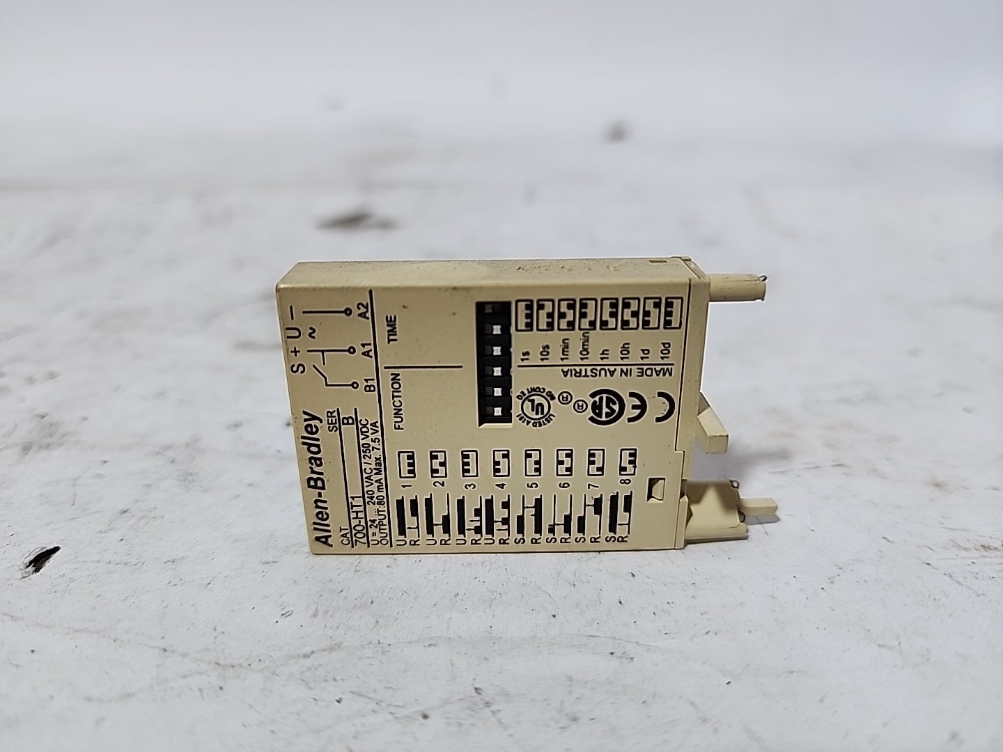 ALLEN BRADLEY 700-HT1 SER. B