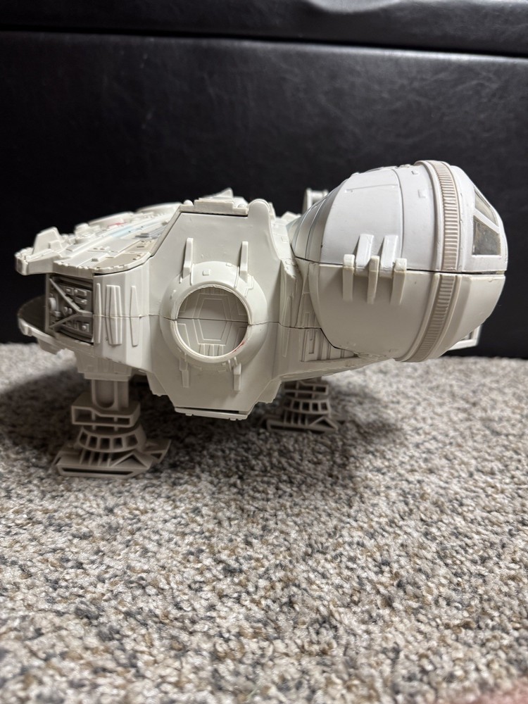Hasbro Star Wars Millenium Falcon Spaceship LFL 2001 Toy Playskool Untested