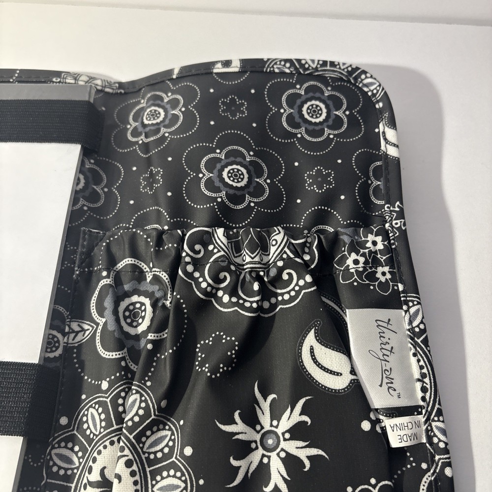 Thirty-One Fold & Go Organizer Planner Trifold Note Pad In Black & White Print