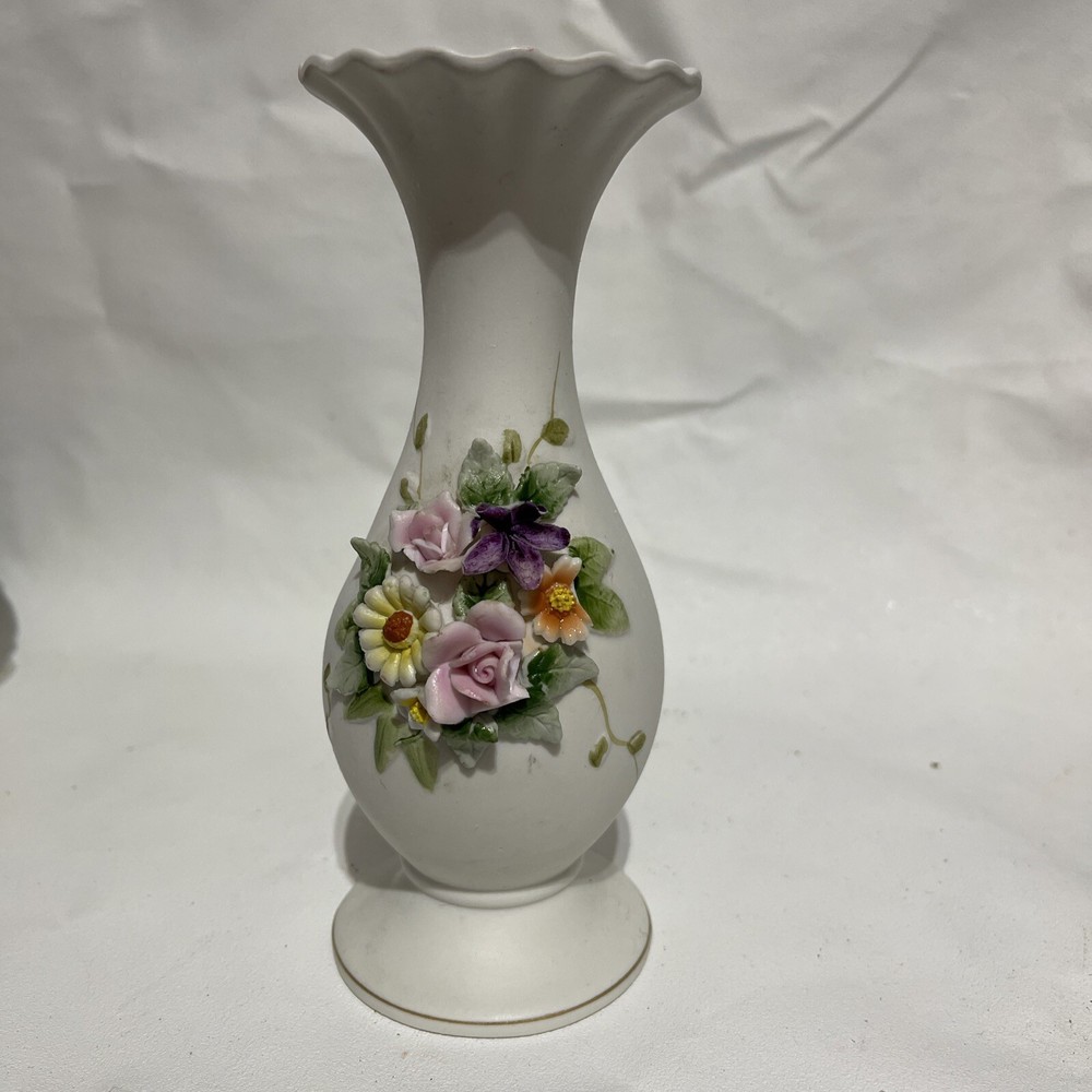 LEFTON CHINA VASE WITH RAISED FLOWERS