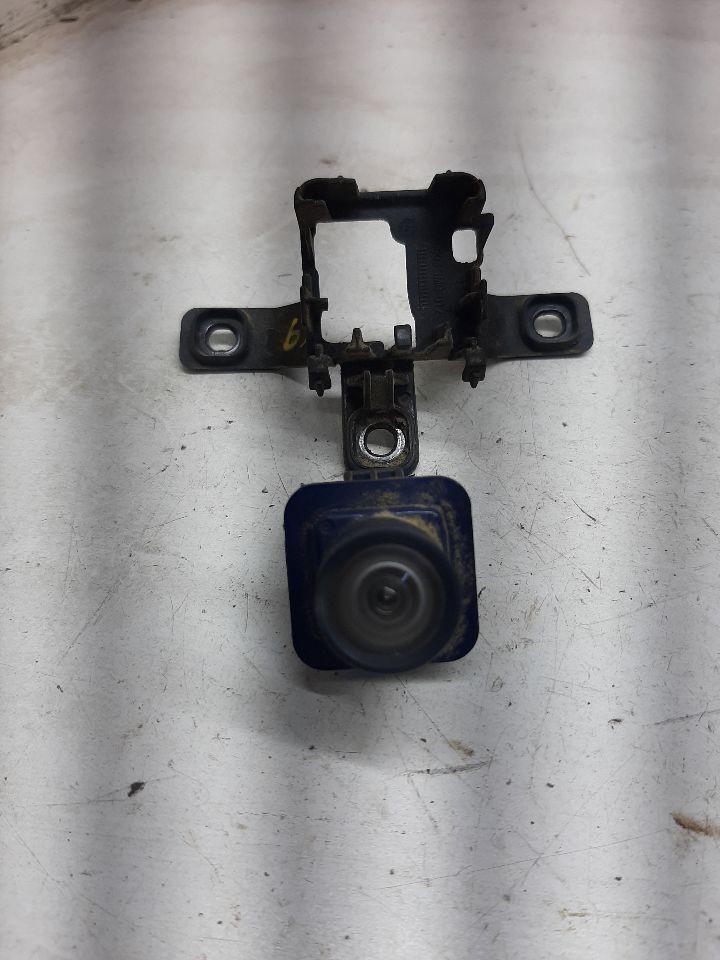 Camera/Projector Camera Rear Liftgate Mounted  13-19 MKT 734864