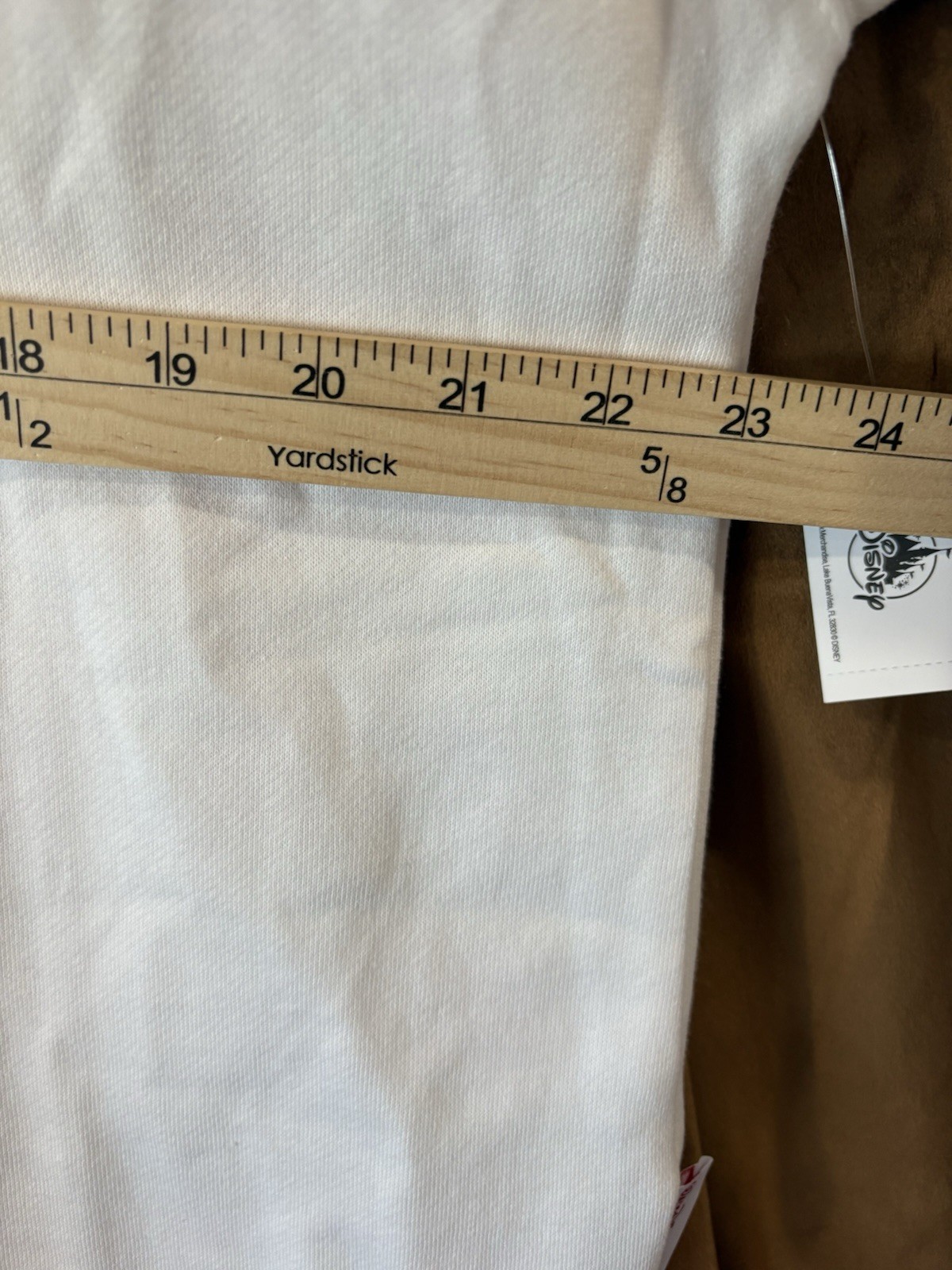 2026 WDW White Embroidered Sweatshirt Mickey Castle Icons Pullover M 💓❤️NEW