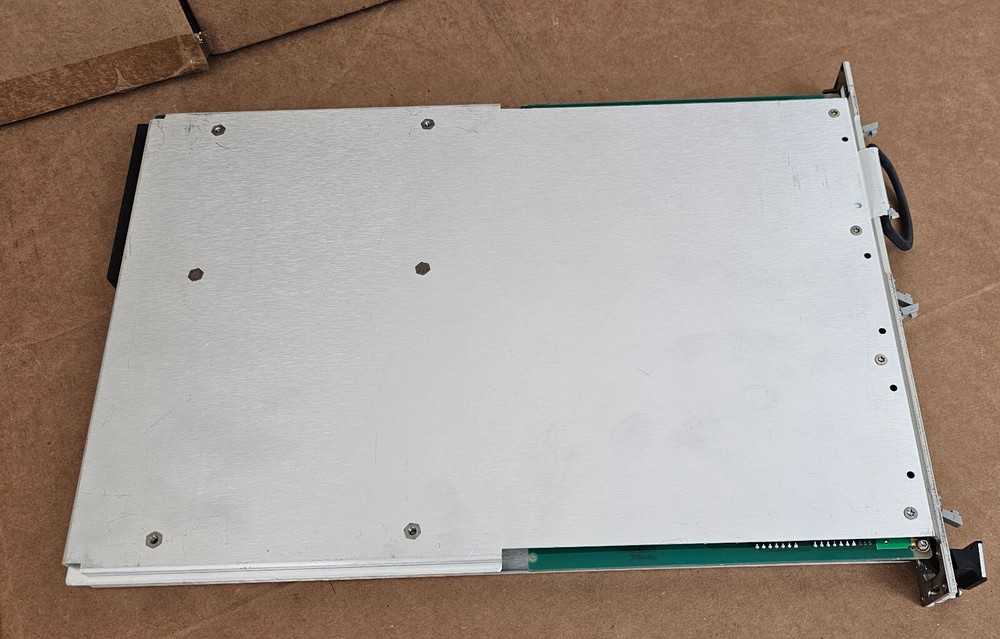 HP E1330B Series C Quad 8 Bit Digital I/O Module w/E1403B B-Size Adapter