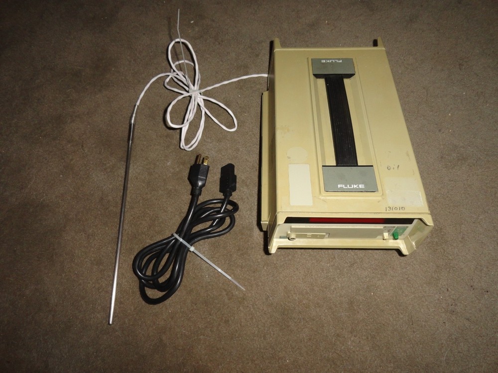 FLUKE 2180A RTD DIGITAL THERMOMETER WITH PROBE - PRECISION TEMPERATURE METER SYS