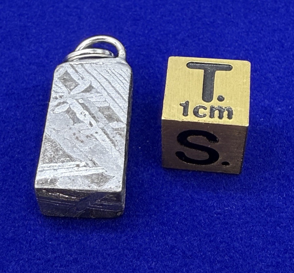 Aletai Meteorite Pendant, Space Jewelry, Etched Iron Widmanstätten 10.10g