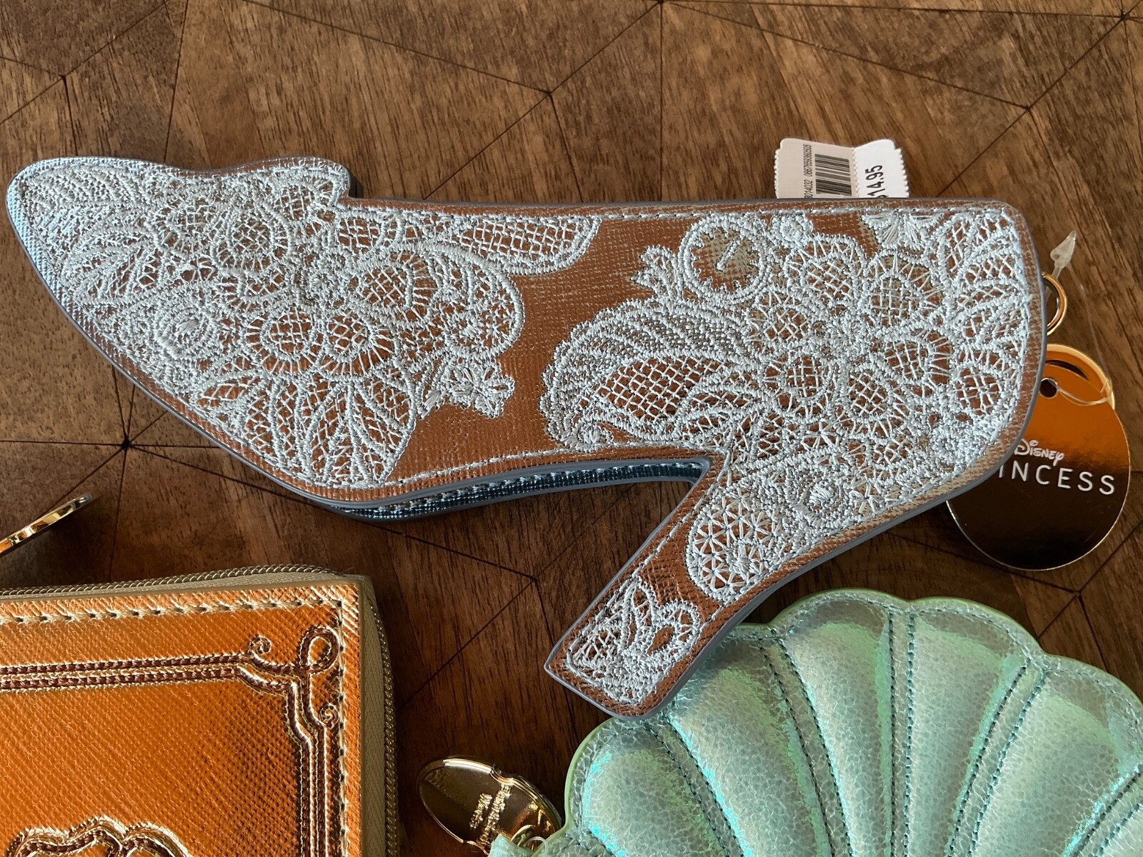 DISNEY PRINCESS COIN PURSE Belle, Tiana, Ariel & Cinderella Bath and Body Works