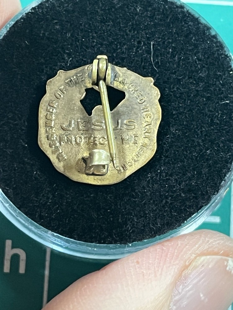 WWII US Homefront Religious Pin Jesus Protect Me