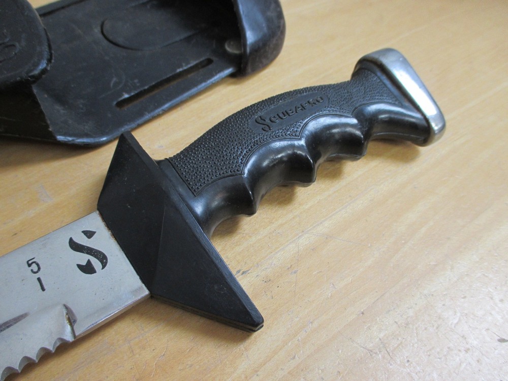 Scuba Pro 7” Blade Dive Knife & Plastic Scabbard