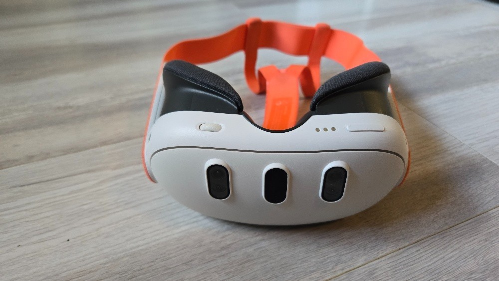 Meta Quest 3 Virtual Reality Headset 128GB - with issues