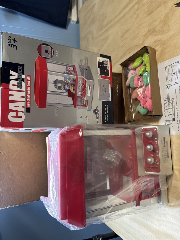 Mini Arcade Claw Machine