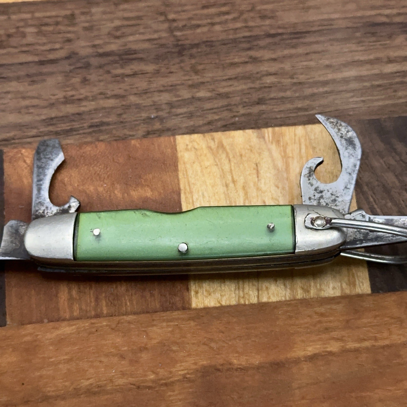 Vintage Kutmaster Utica NY USA Official Girl Green Scout Multi Camping Knife