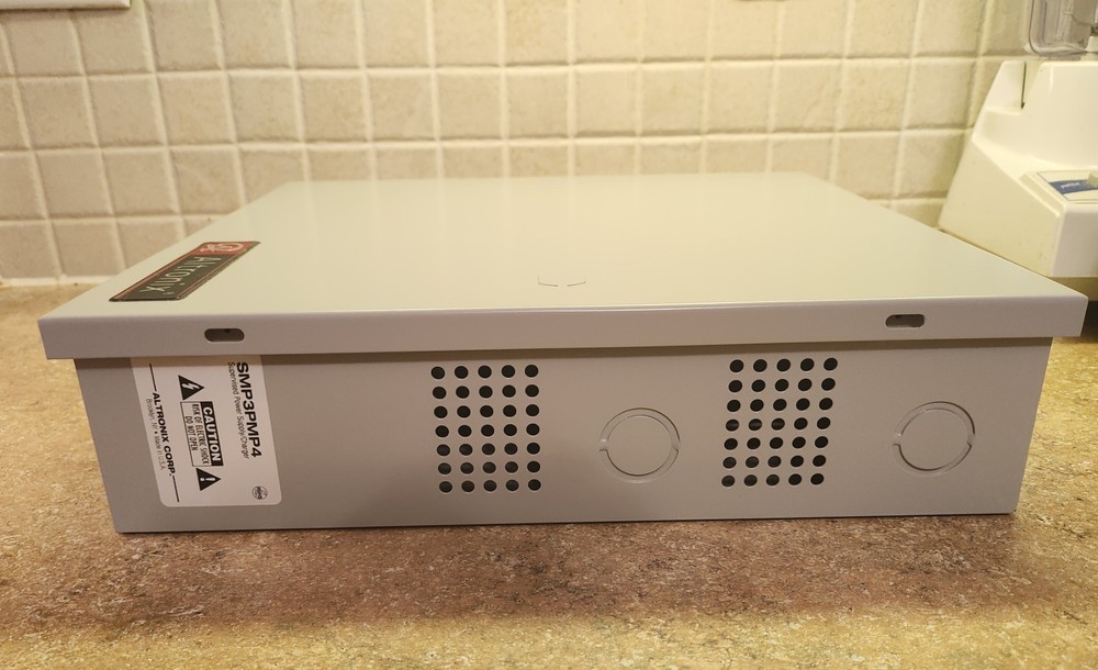 Altronix SMP3PMP4 Supervised Power Supply/Charger