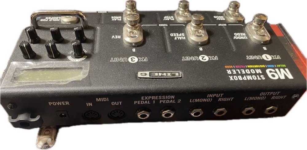 LINE 6 M9 Stompbox Modeler Multi-Effects Pedal w/ New Genuine Adapter