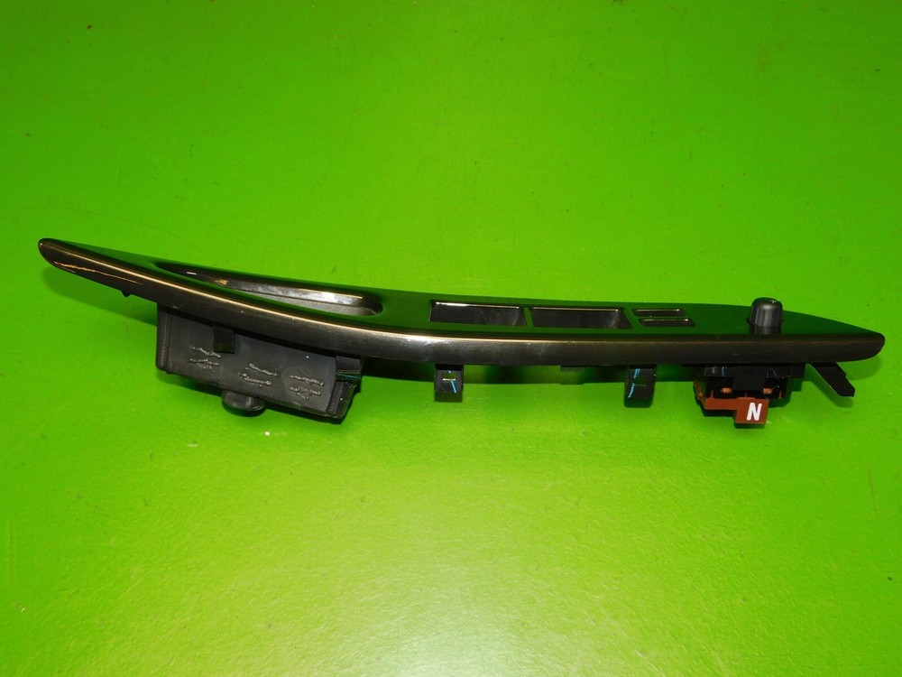 14-17 Infiniti QX50 OEM driver left front door pull master switch panel mount
